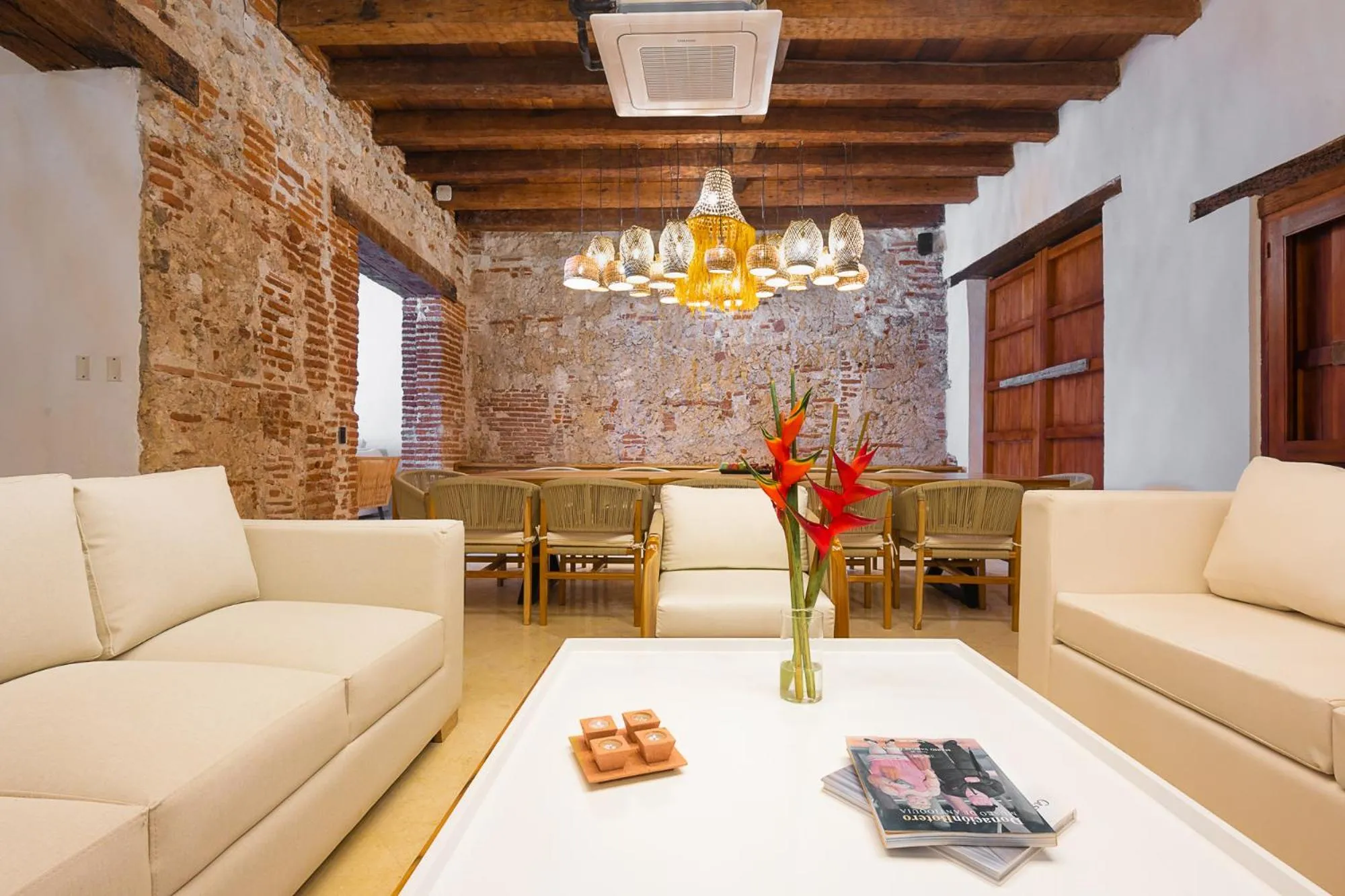 Living room in Hotel Voilá Getsemaní