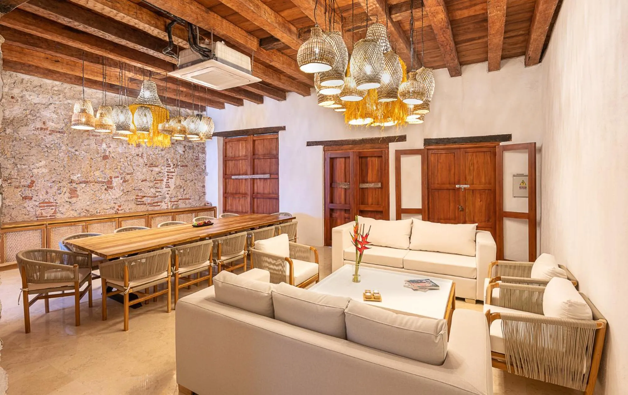 Living room in Hotel Voilá Getsemaní