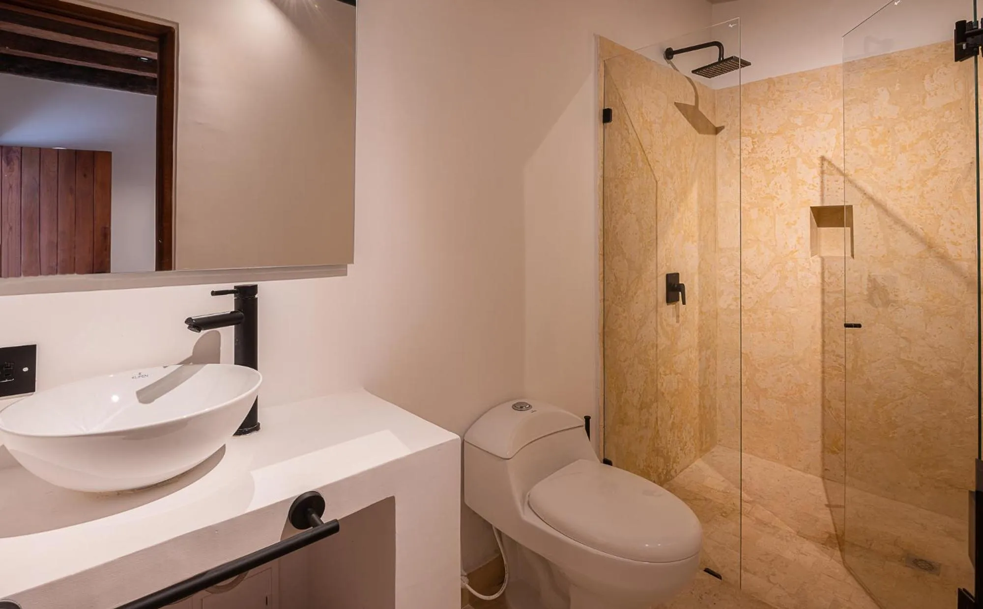 Bathroom in Hotel Voilá Getsemaní