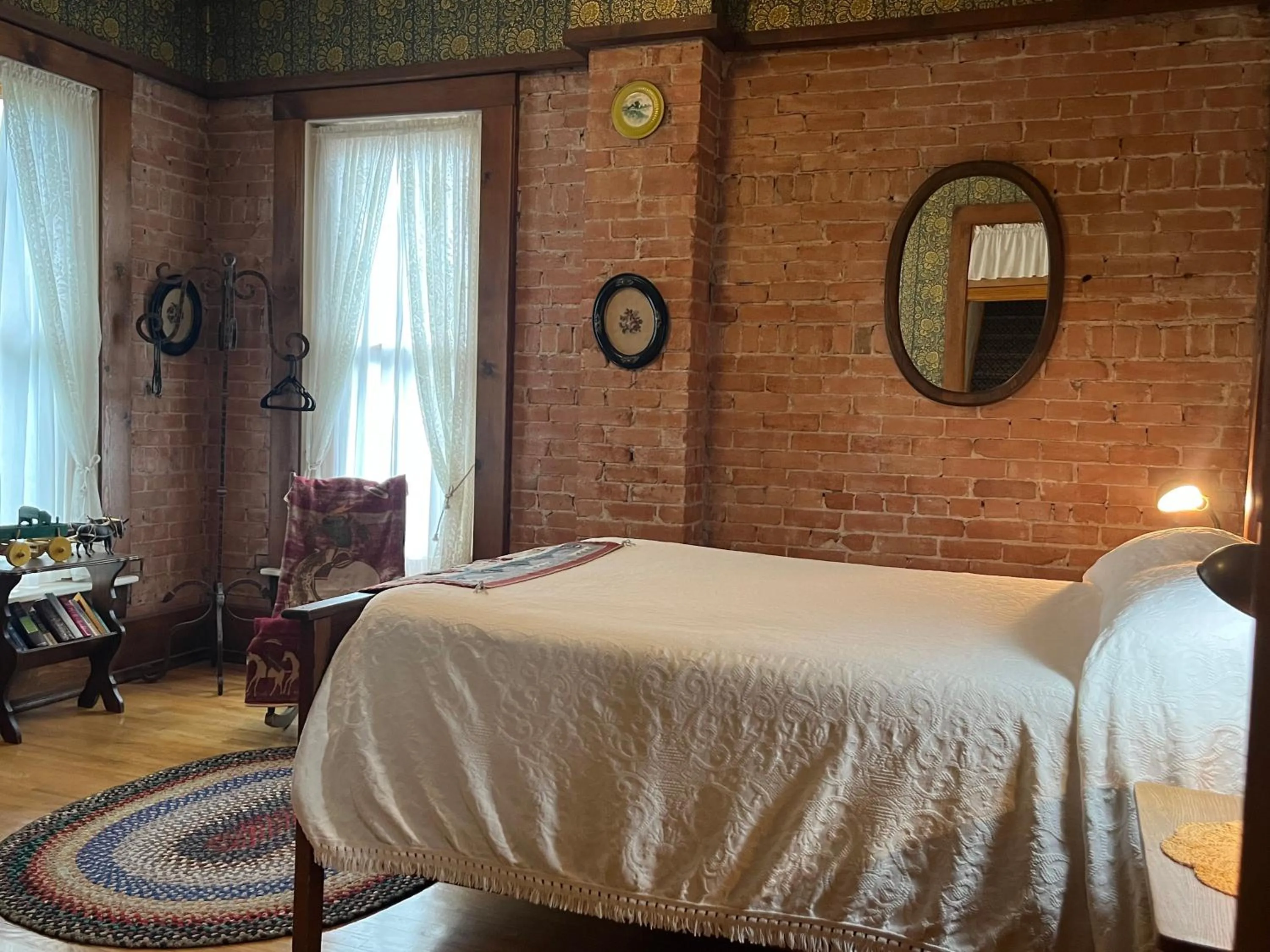 Bedroom, Bed in Gable House Bed and Breakfast Inn