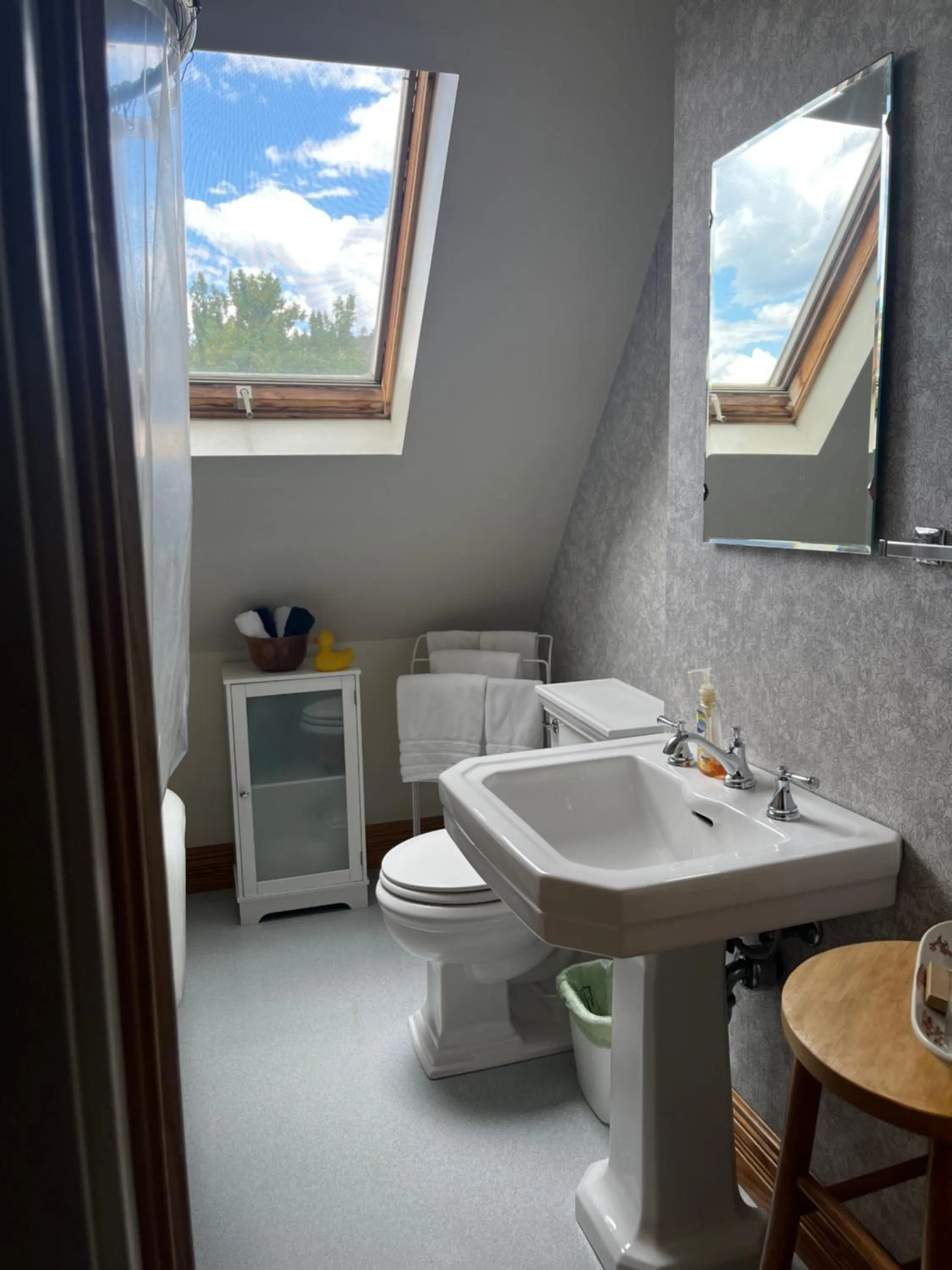 Bathroom in Gable House Bed and Breakfast Inn