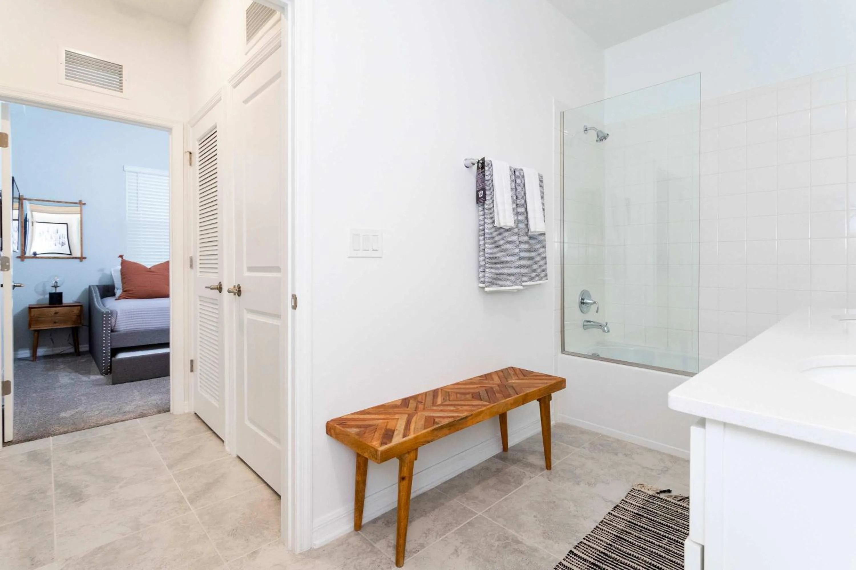 Gorgeous 2Bd Apto Close to Disney @ Storey Lake 404 3191