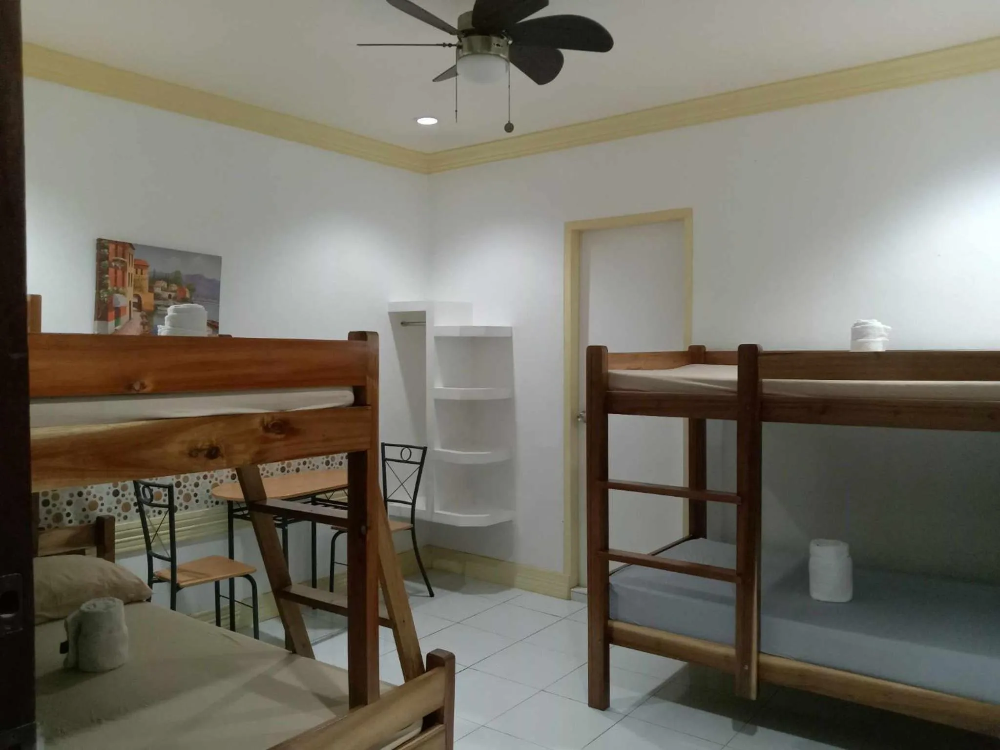 Bedroom, Bed in Bountiful Inn