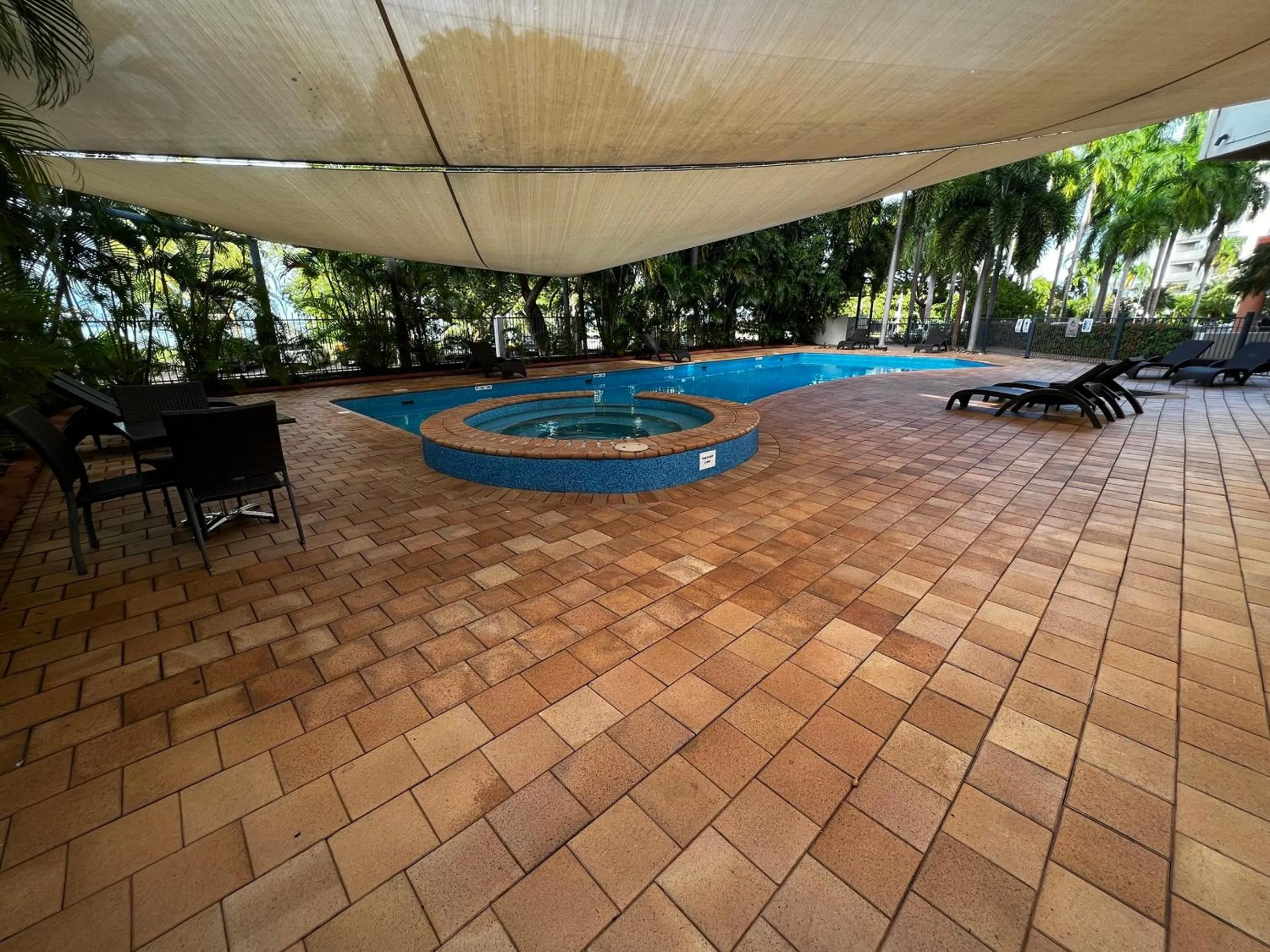 Swimming pool in Darwin Esplanade Central Official