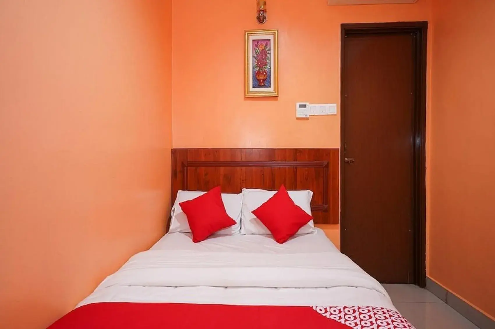 Bed in Bercam Times Inn Hotel Bed in Bercam Times Inn Hotel