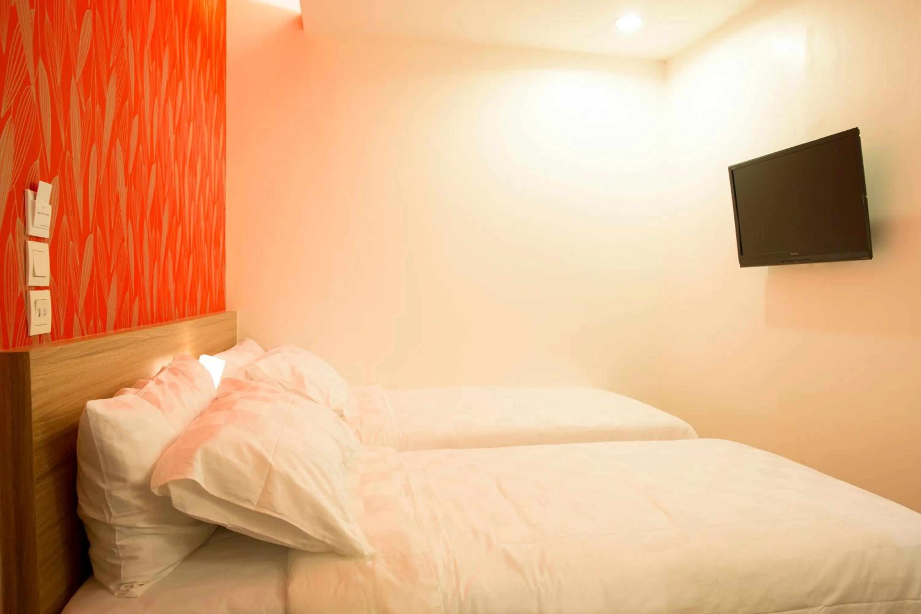 Photo of the whole room, Bed in DeMira Hotel