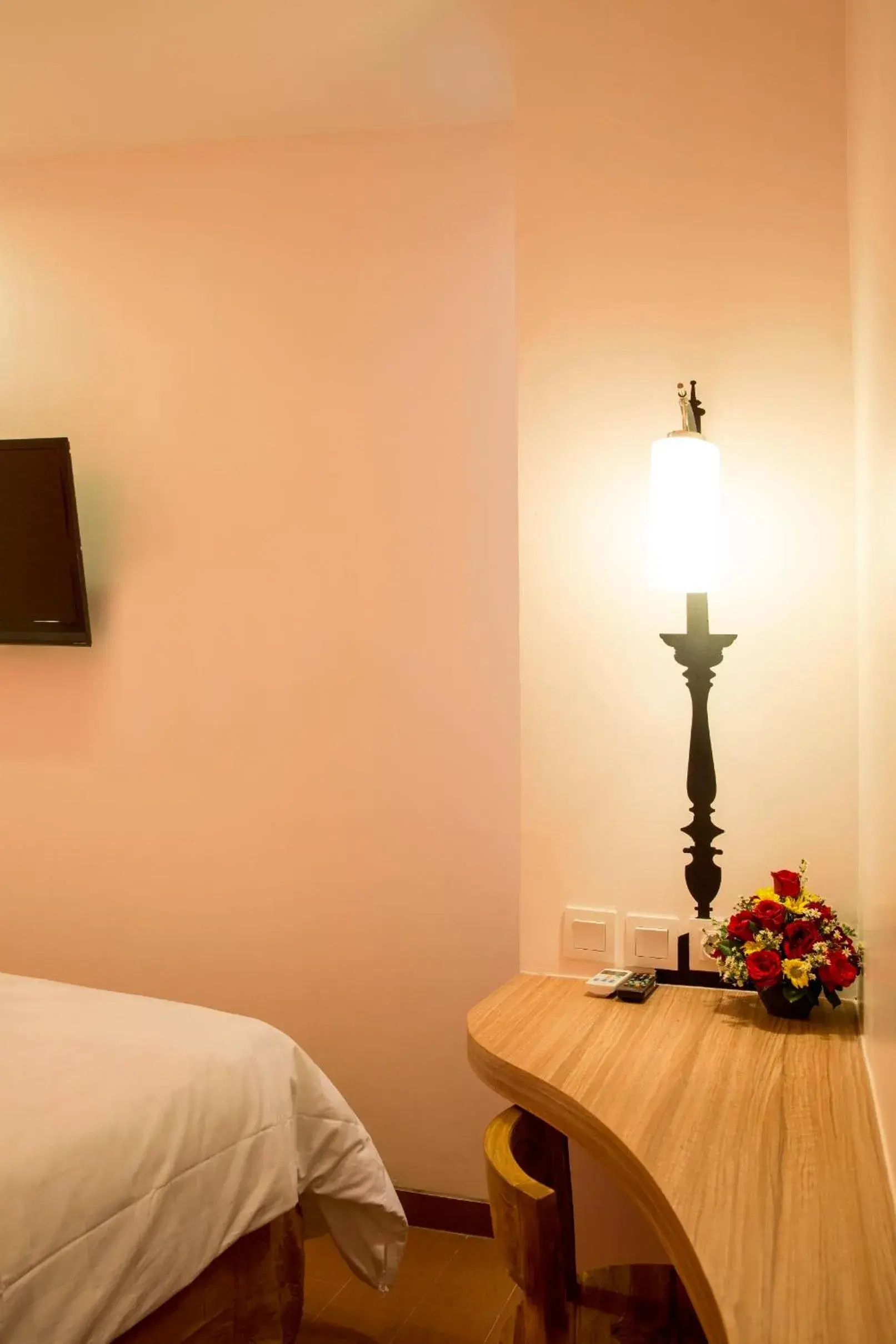 Photo of the whole room, Bed in DeMira Hotel Photo of the whole room, Bed in DeMira Hotel