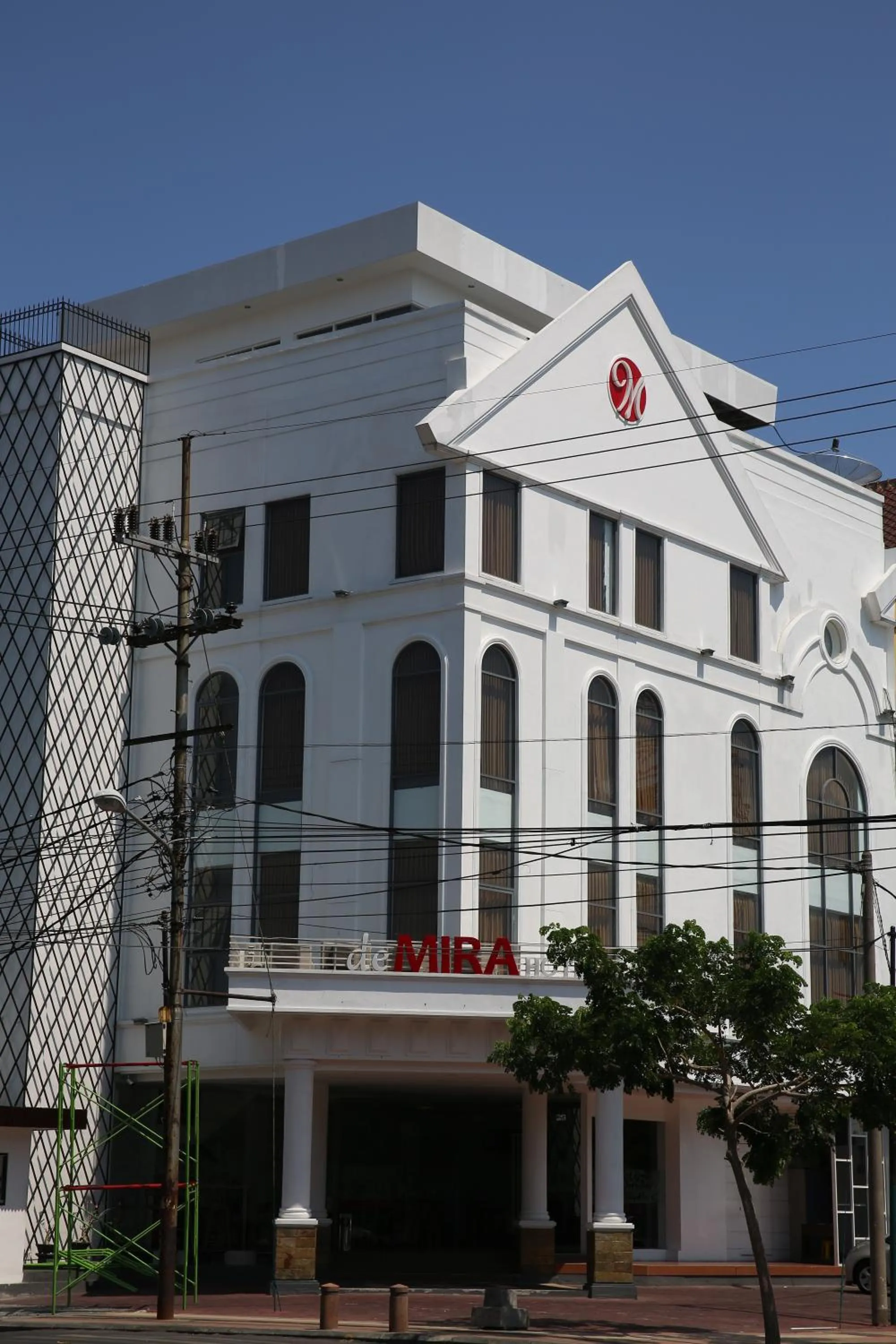 Logo/Certificate/Sign in DeMira Hotel