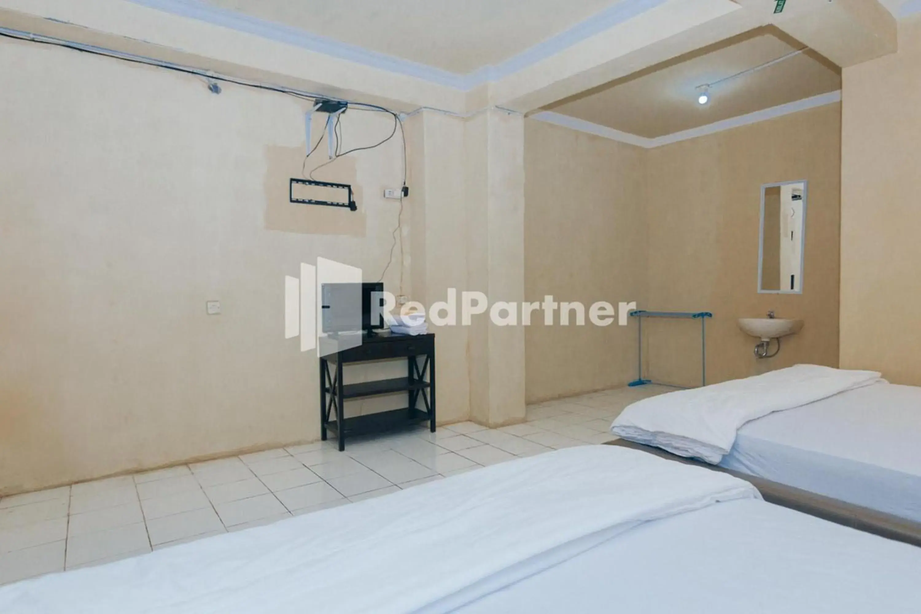 Bedroom, Bed in Pesona Endah Alam Hijau Wanayasa RedPartner Bedroom, Bed in Pesona Endah Alam Hijau Wanayasa RedPartner