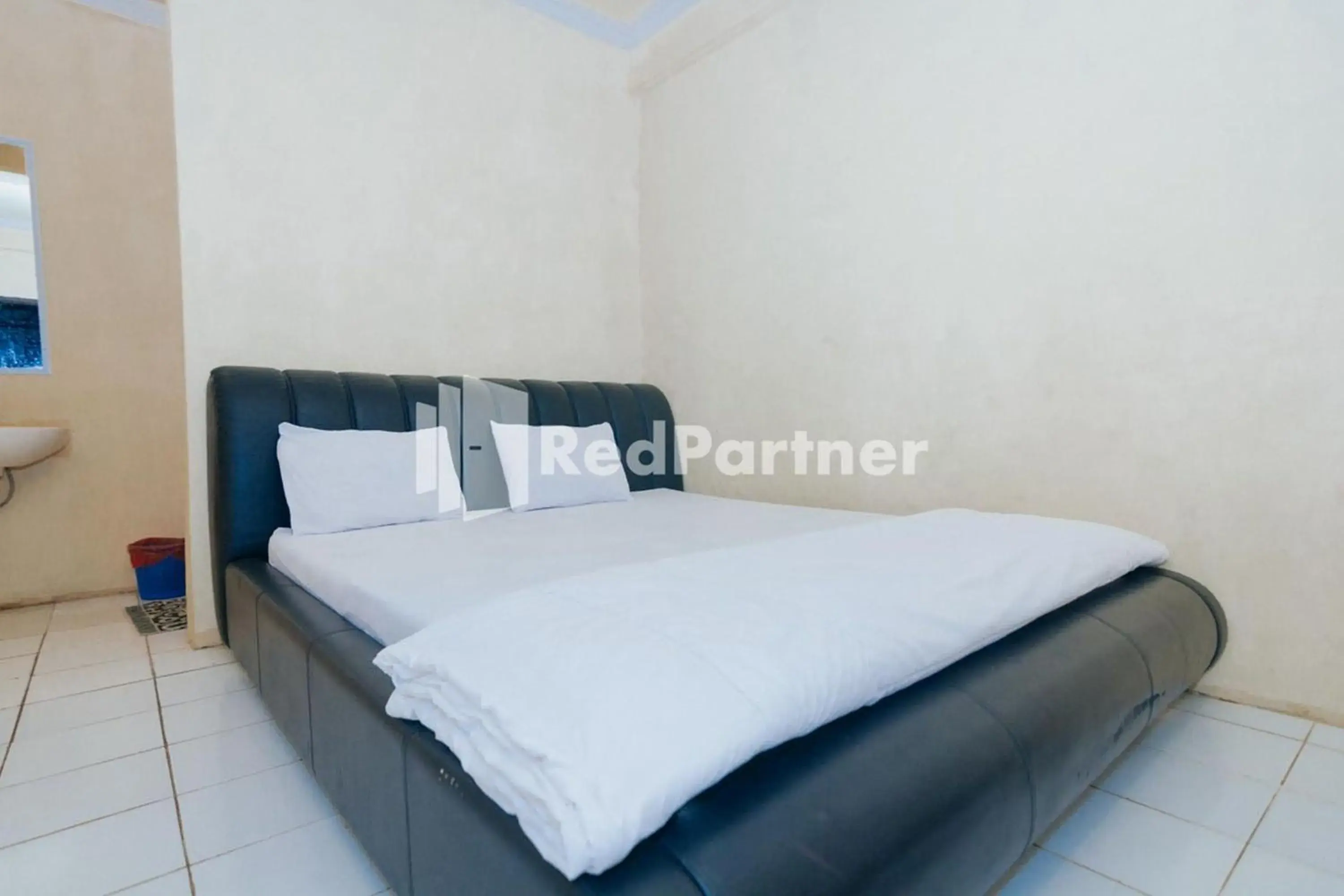 Bedroom, Bed in Pesona Endah Alam Hijau Wanayasa RedPartner Bedroom, Bed in Pesona Endah Alam Hijau Wanayasa RedPartner
