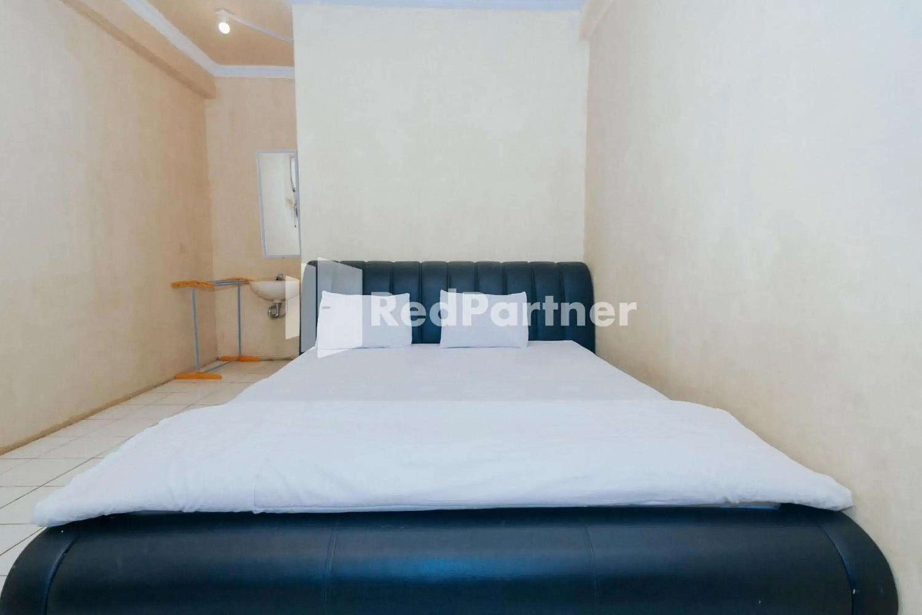 Bedroom, Bed in Pesona Endah Alam Hijau Wanayasa RedPartner Bedroom, Bed in Pesona Endah Alam Hijau Wanayasa RedPartner