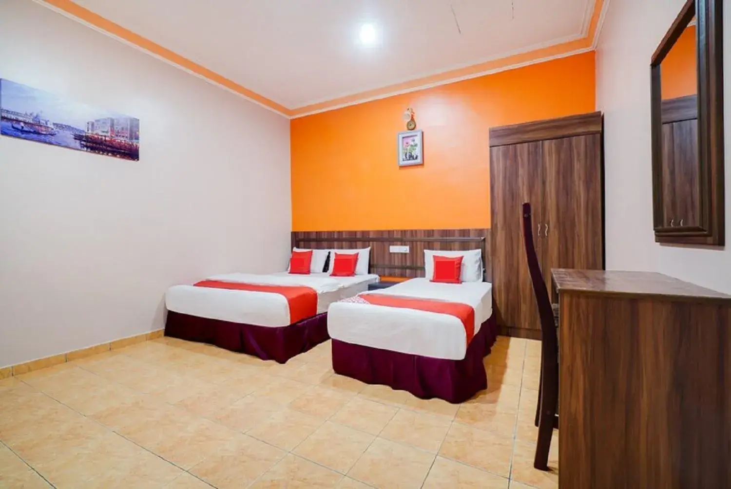 Bed in Hill Times Inn Hotel Bed in Hill Times Inn Hotel