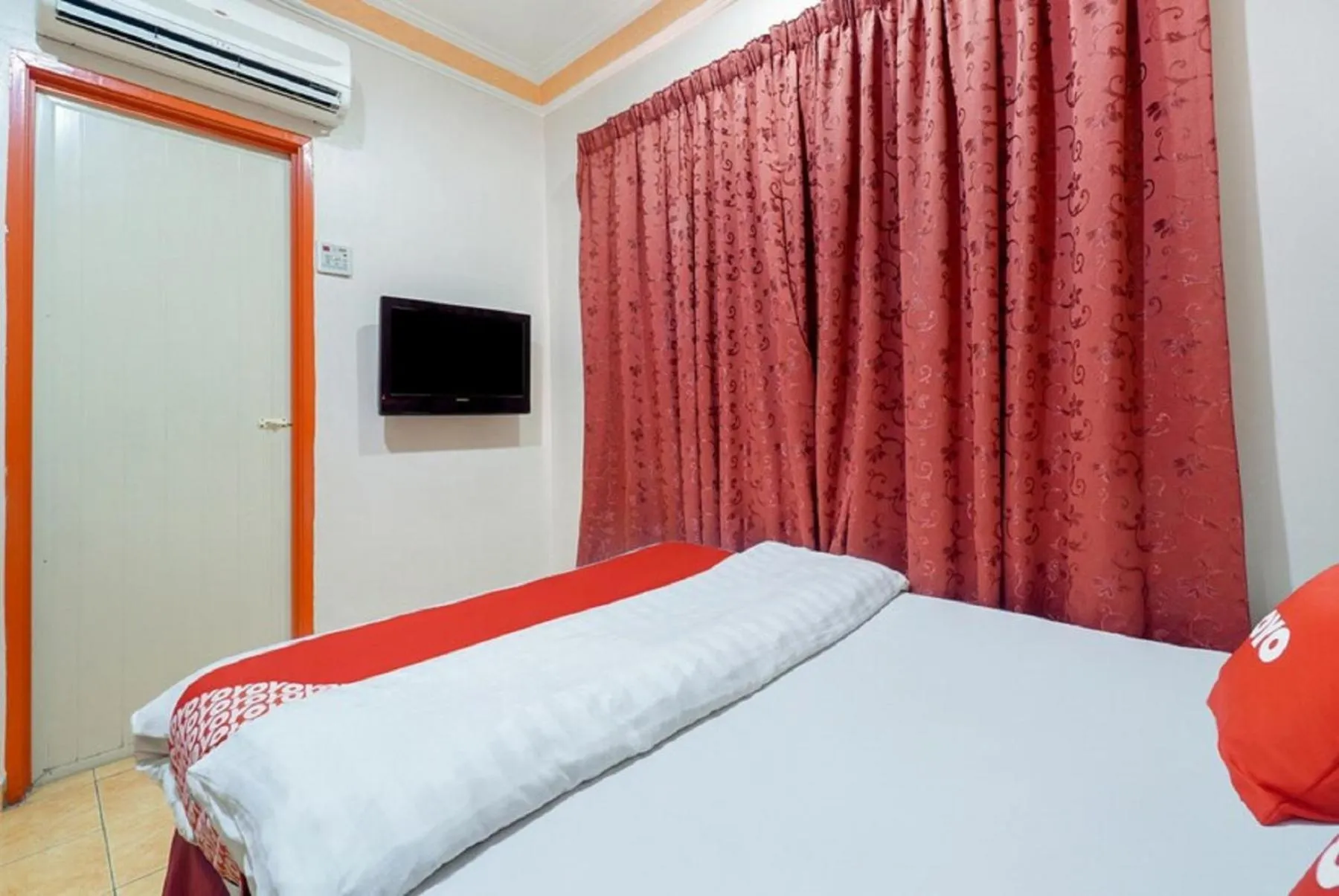 Bed in Hill Times Inn Hotel