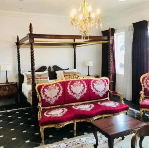 Deluxe Apartment in Waterkloof Mansion Boutique Hotel