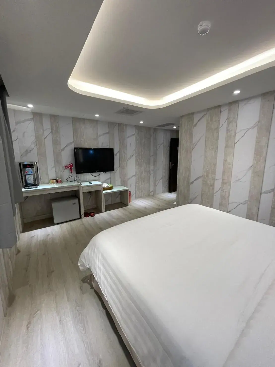 Photo of the whole room, Bed in Benz Hotel Photo of the whole room, Bed in Benz Hotel