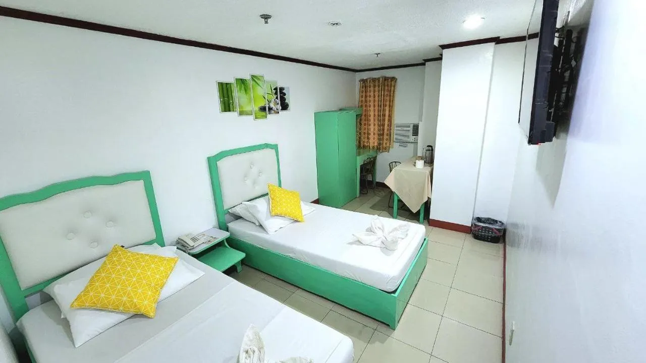 Bed in Demiren Hotel