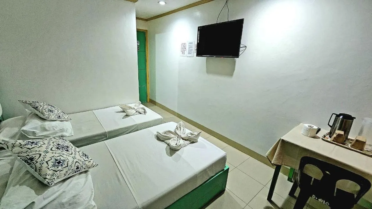 Bed in Demiren Hotel