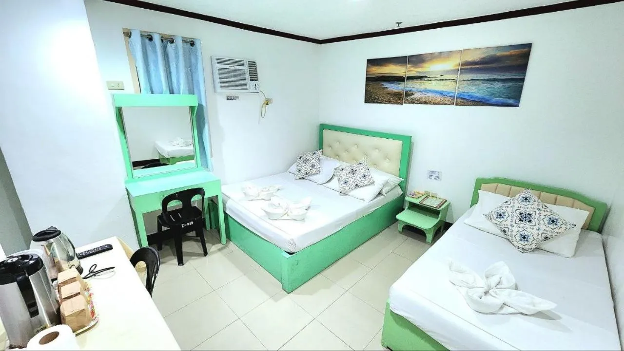 Bed in Demiren Hotel