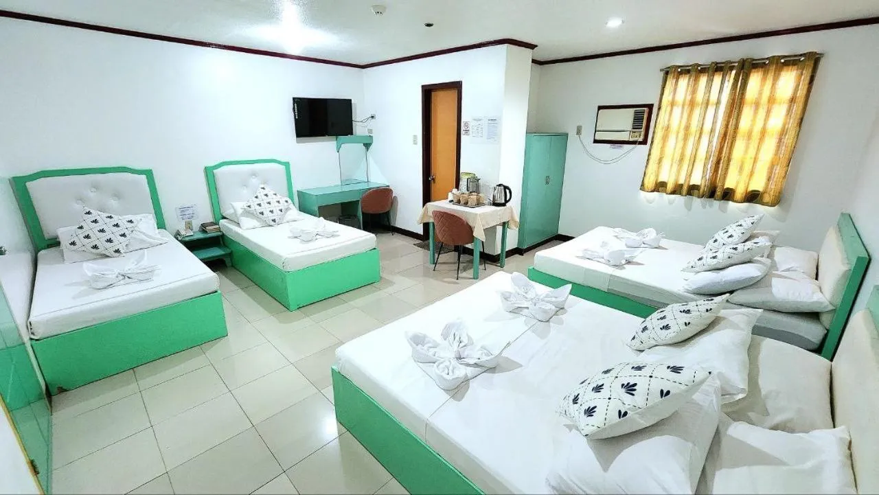 Bed in Demiren Hotel