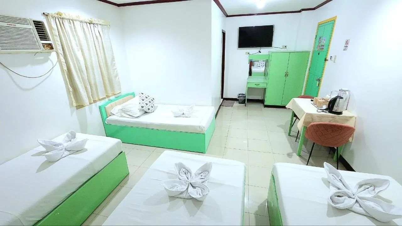 Bed in Demiren Hotel