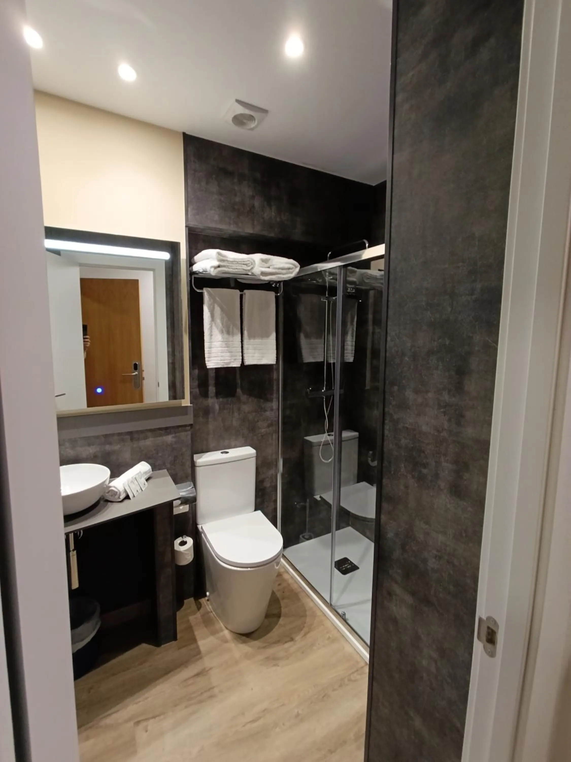 Shower in Hotel Travessera