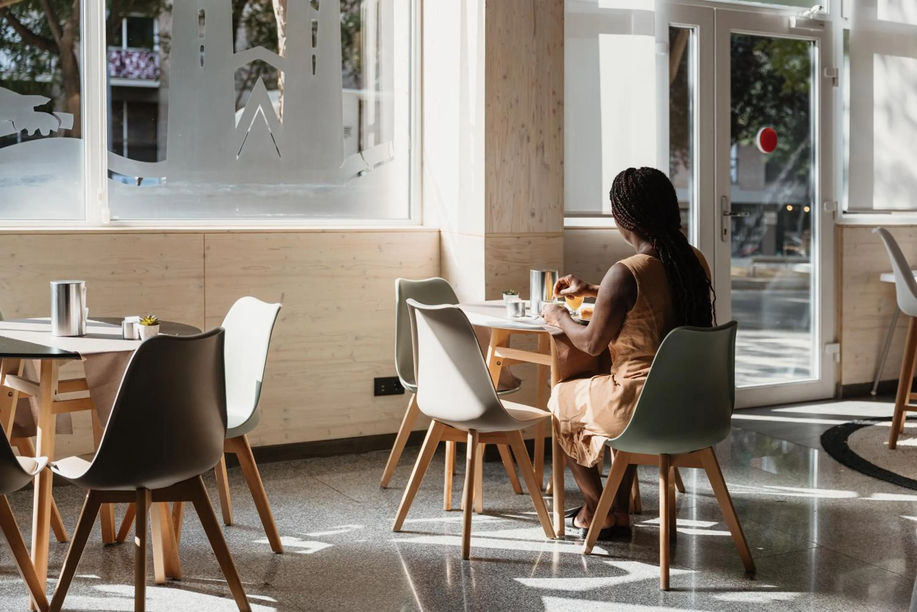 Restaurant/places to eat in Hotel Travessera