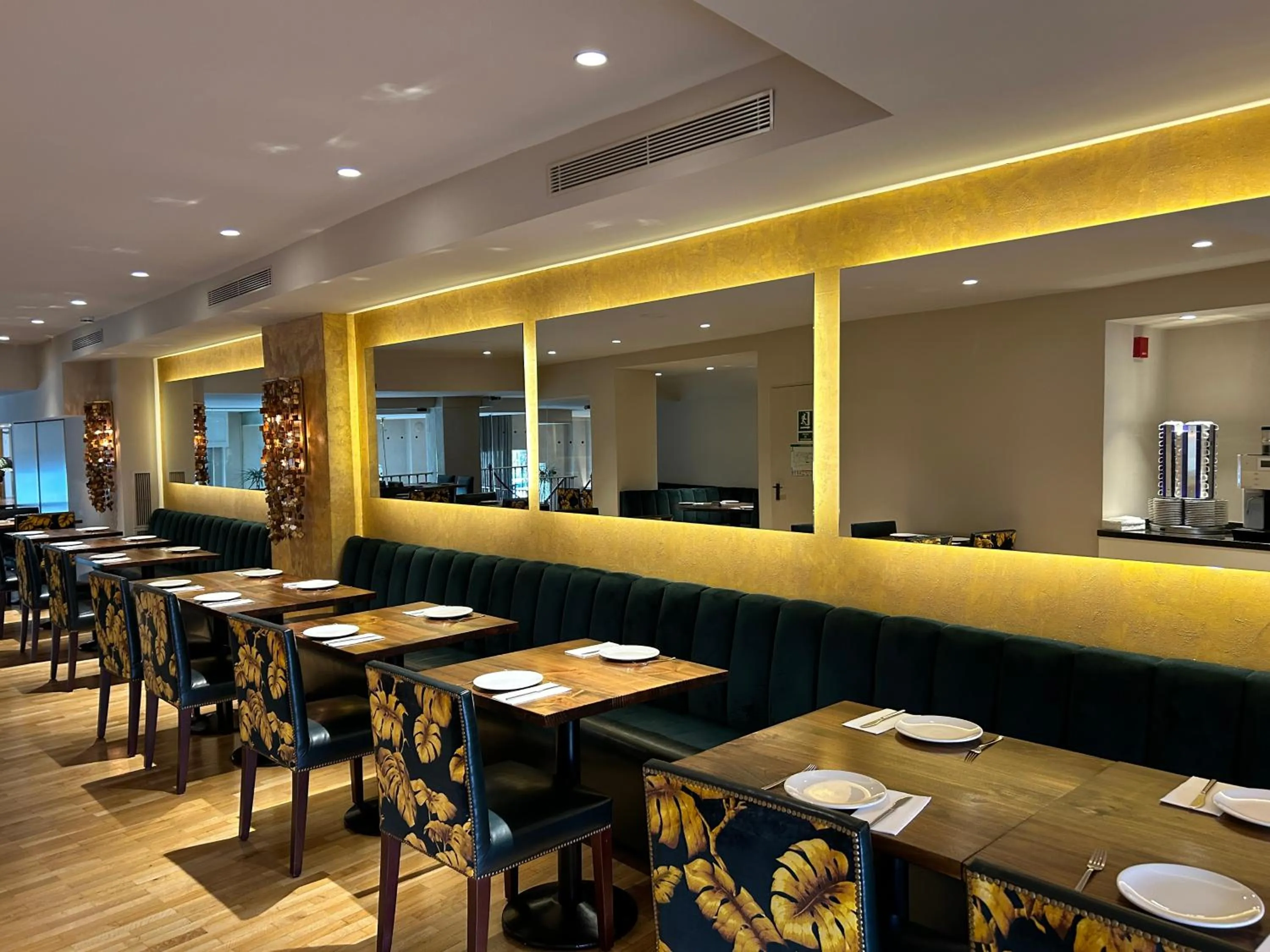 Breakfast in Caledonian