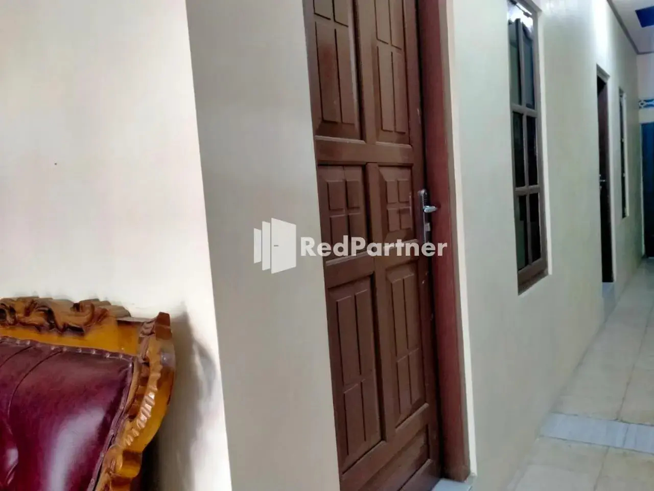 Property building in Navisha Guest House Syariah near Exit Tol Batang RedPartner Property building in Navisha Guest House Syariah near Exit Tol Batang RedPartner