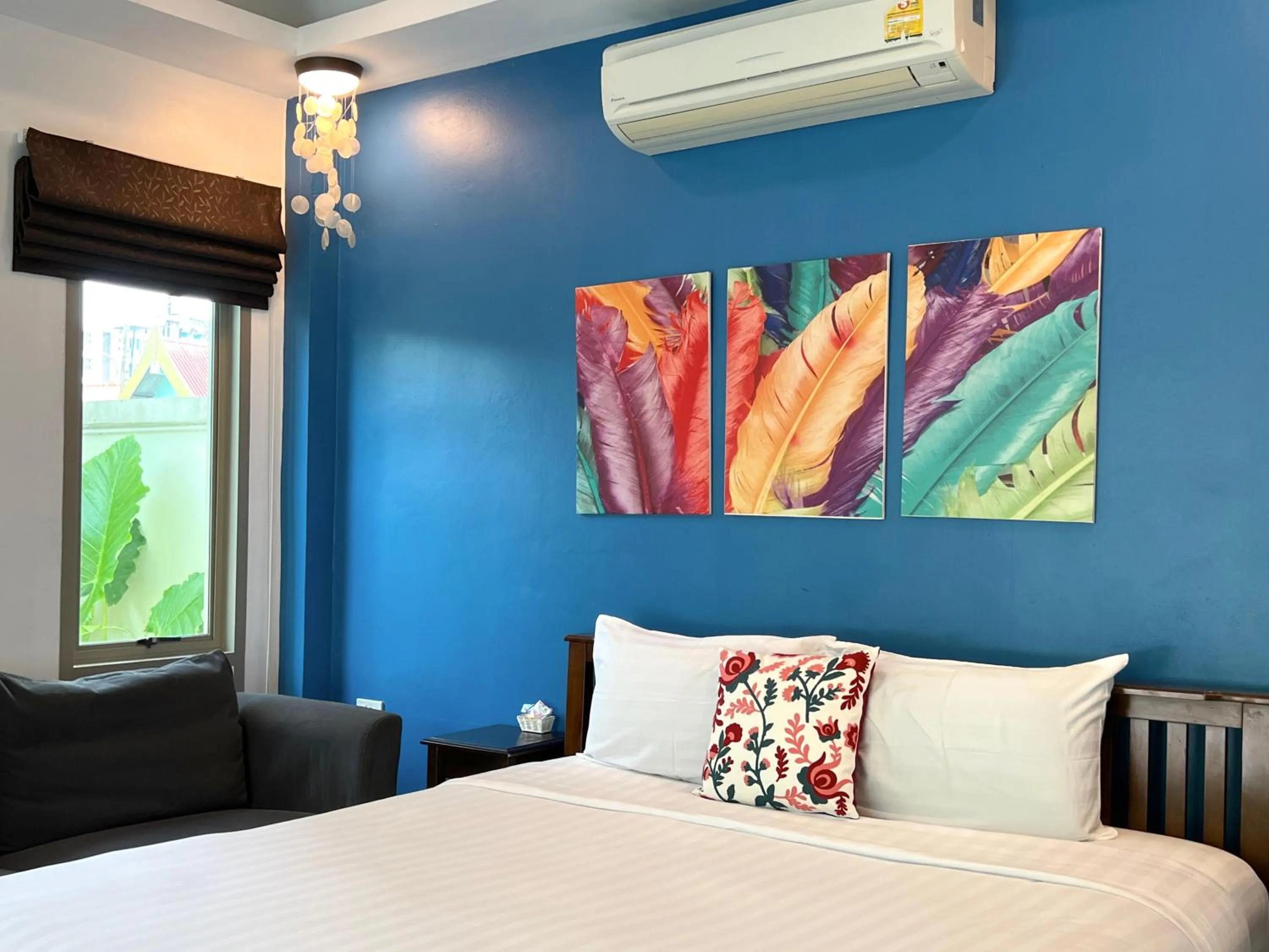 Bed in The Snug Airportel - Phuket Airport