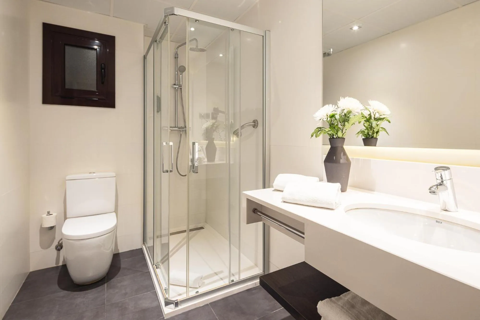 Bathroom in Arc La Rambla