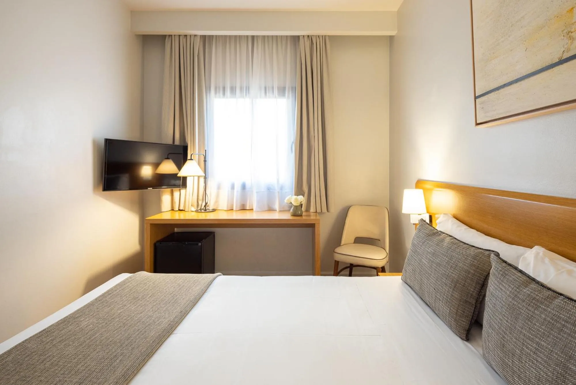 Photo of the whole room, Bed in Arc La Rambla