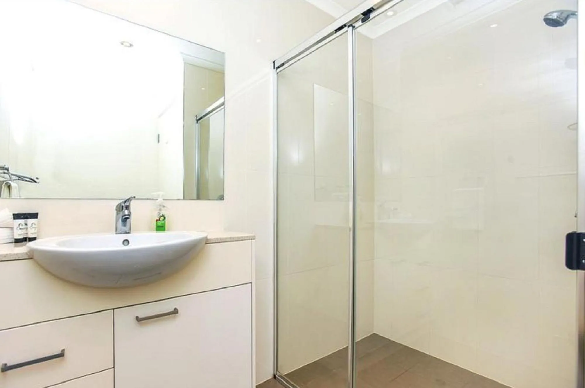 Shower in Gallery Resort Style Penthouse No 13
