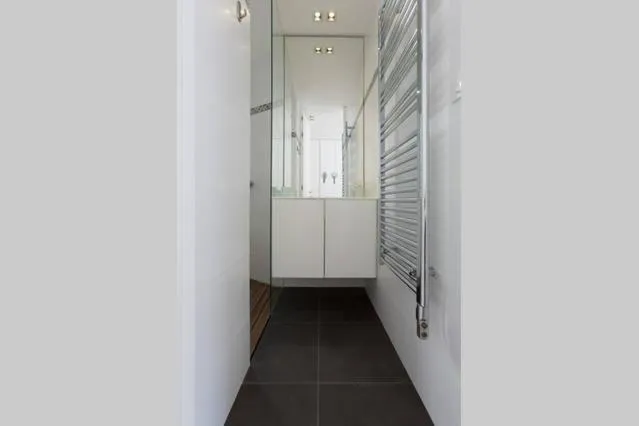Champs Elysées Apartment