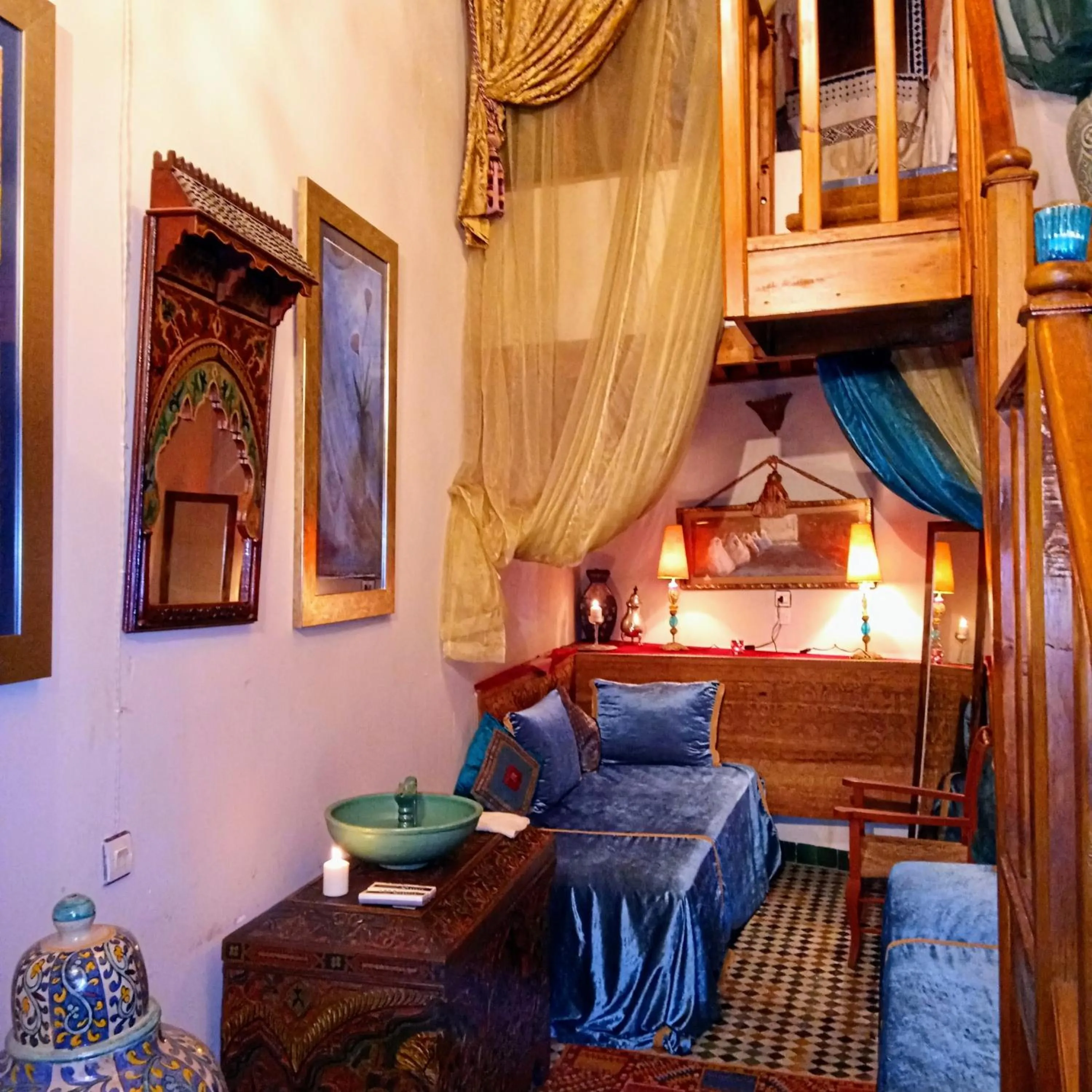 Living room, Bed in Riad Rchacha