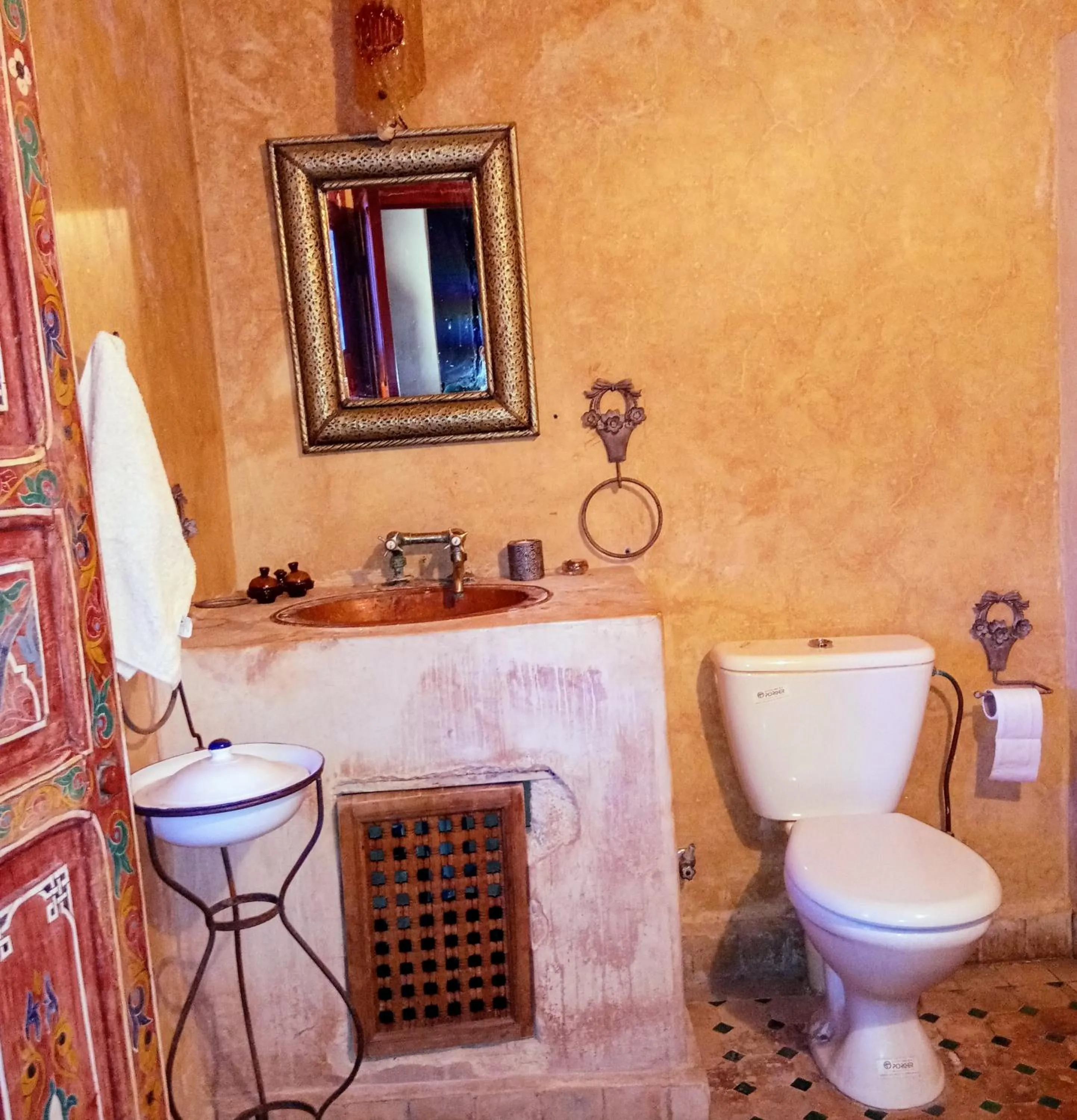Bathroom in Riad Rchacha