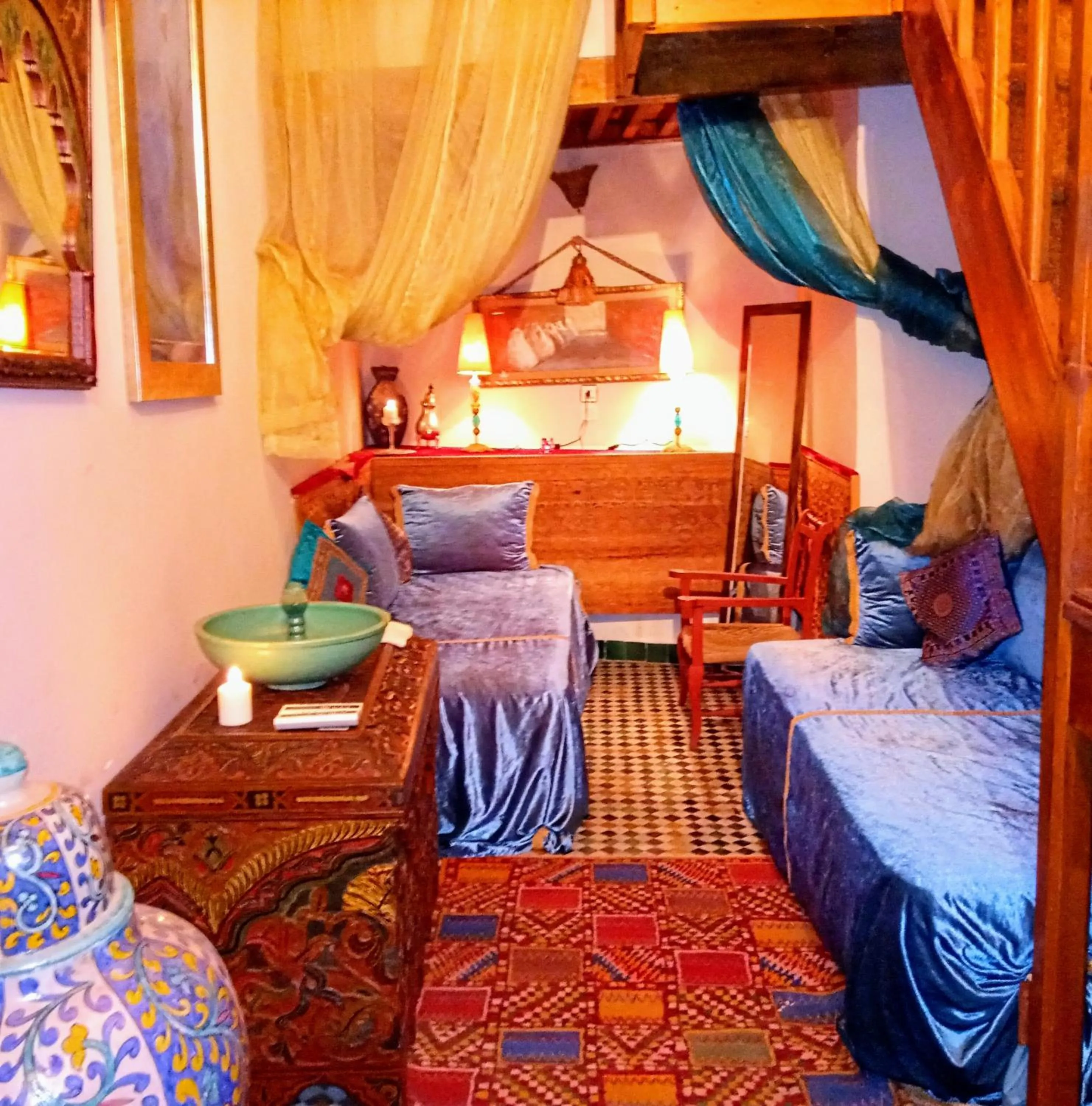 Living room, Bed in Riad Rchacha