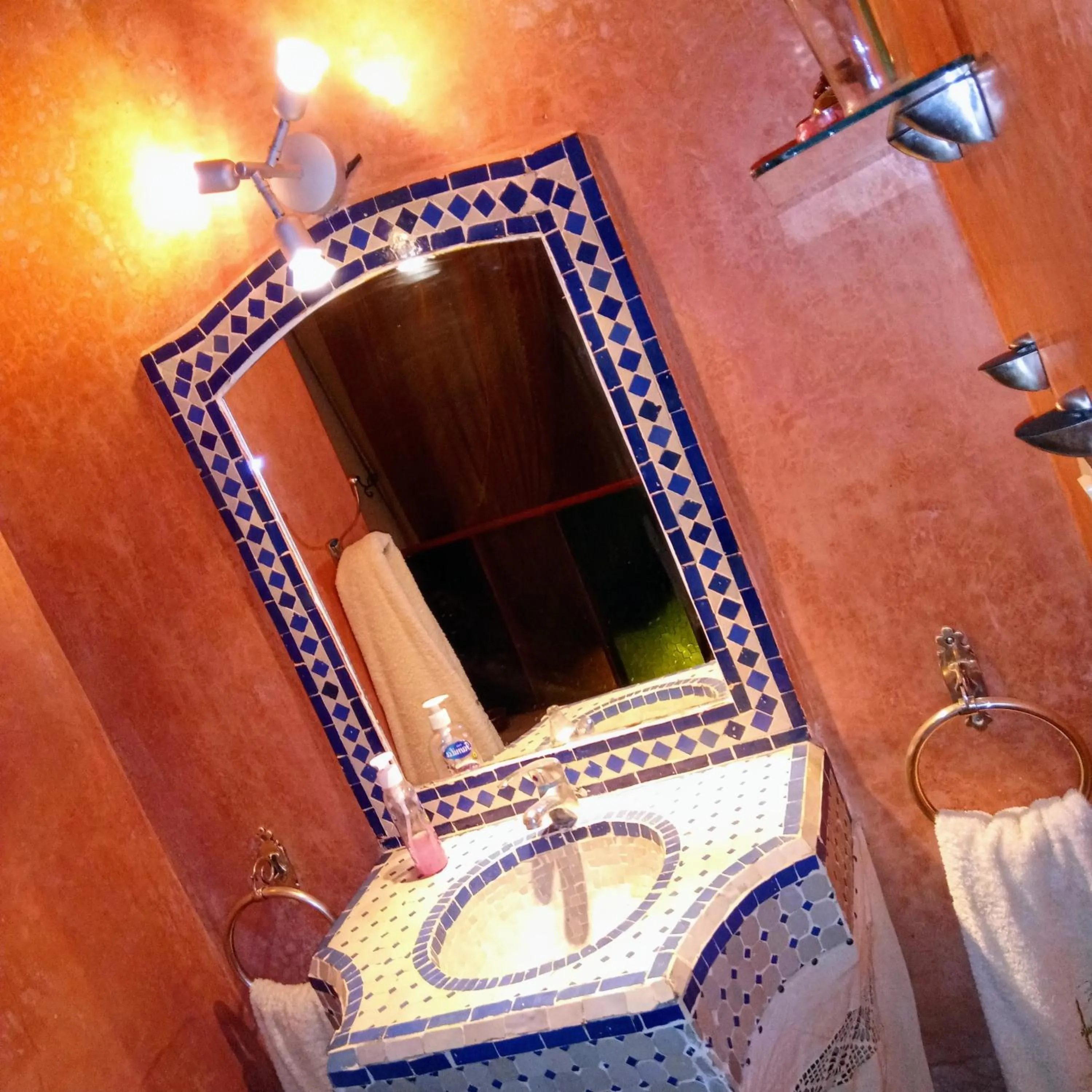 Steam room in Riad Rchacha