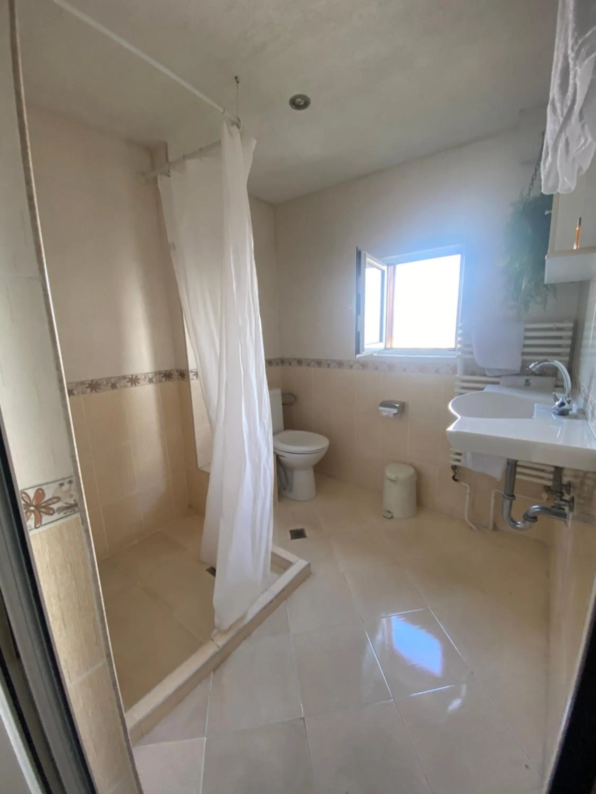 Bathroom in Family Hotel Zdravets