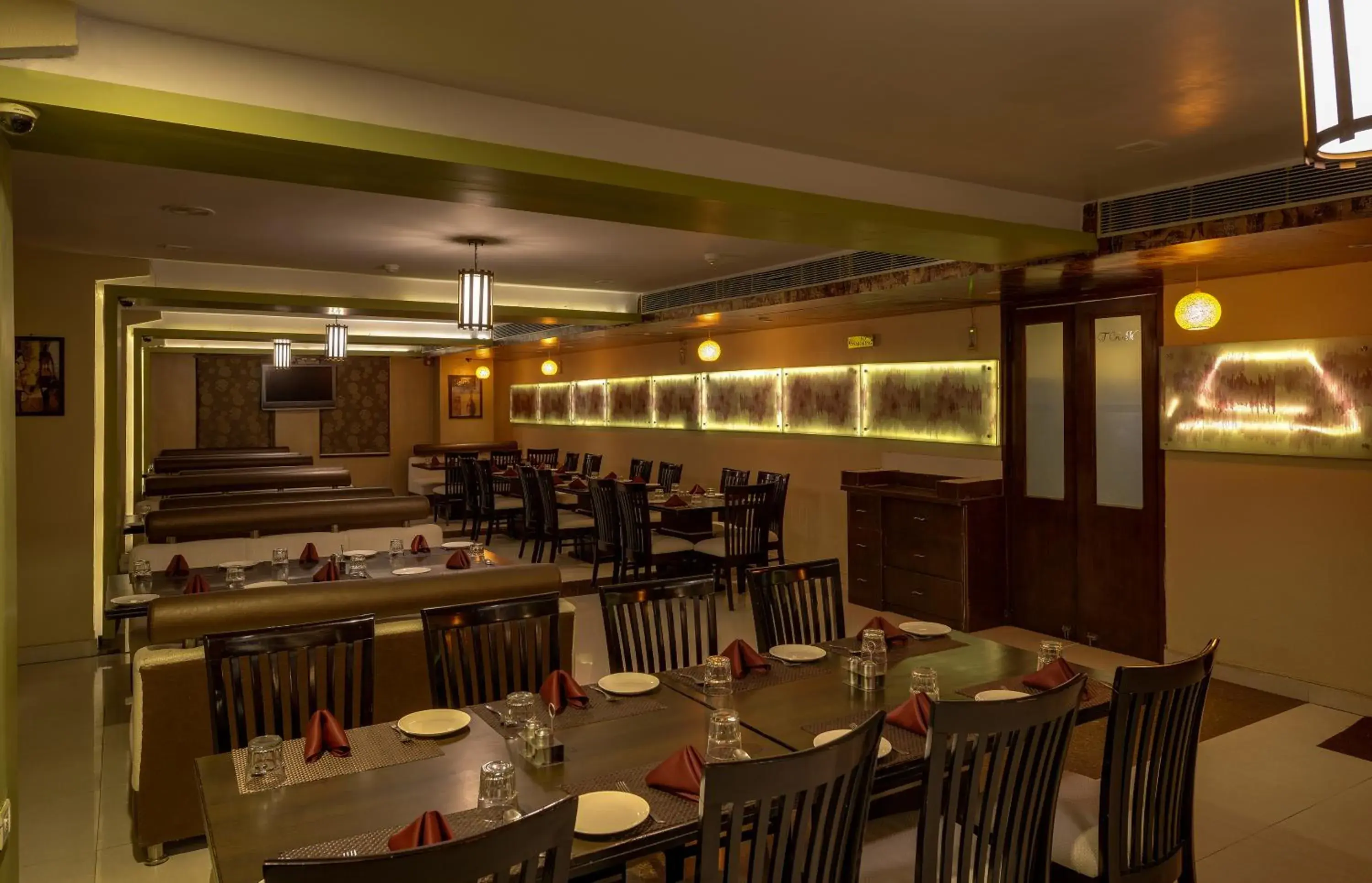 Restaurant/places to eat in The Royal Melange Beacon Restaurant/places to eat in The Royal Melange Beacon