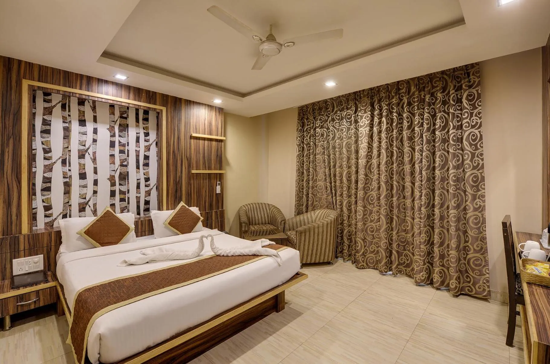 Bedroom, Bed in The Royal Melange Beacon