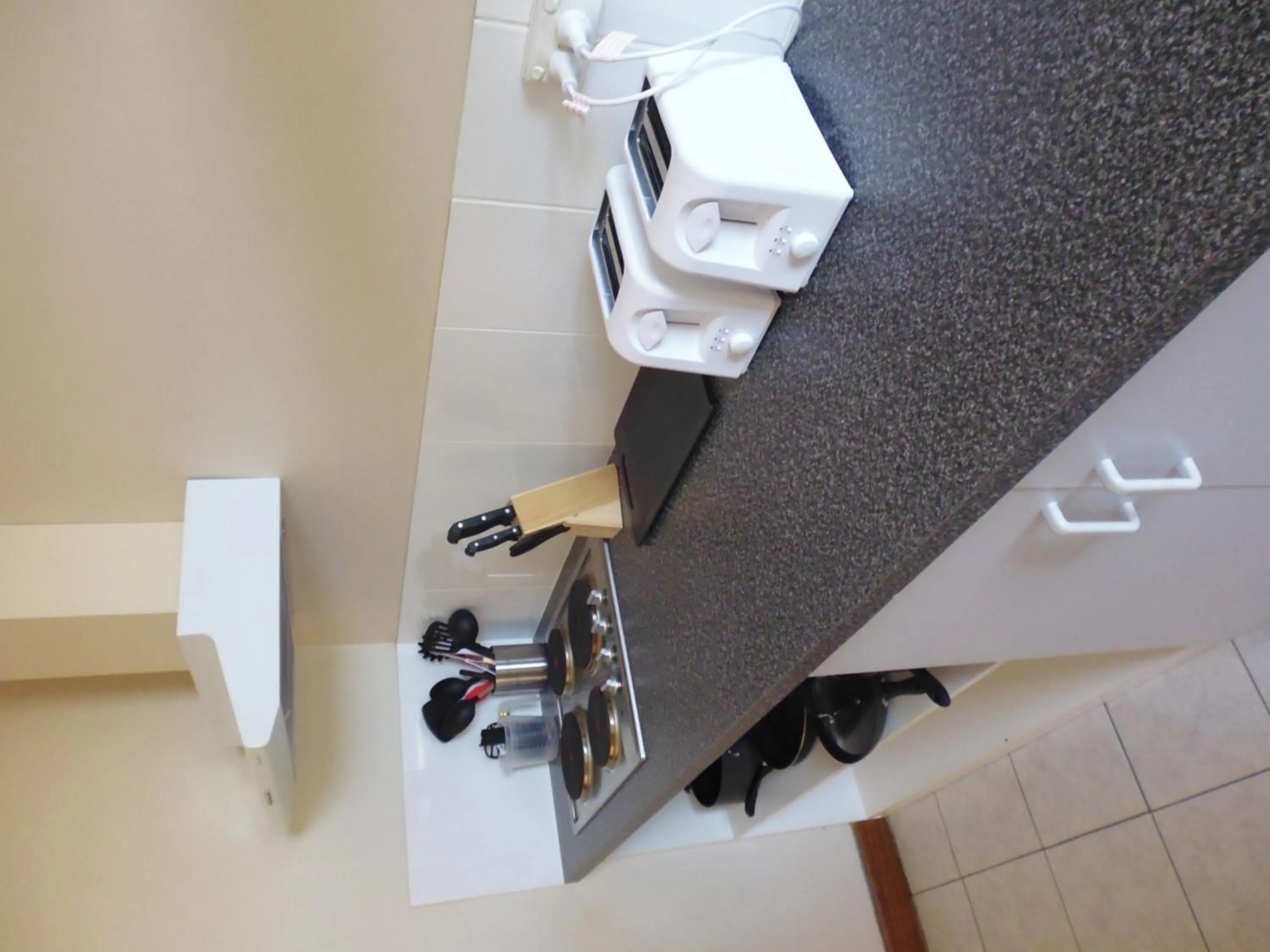 Kitchen or kitchenette in Happy Backpacker