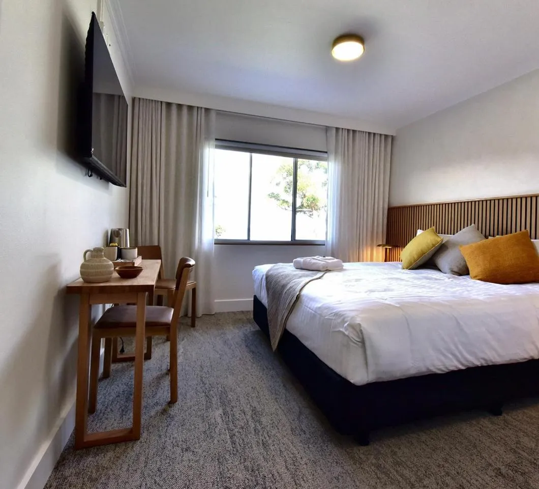 Bed in Lufra Beachside Hotel