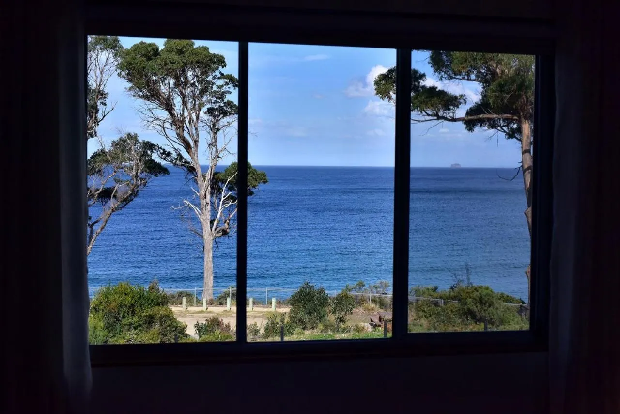 Lufra Beachside Hotel