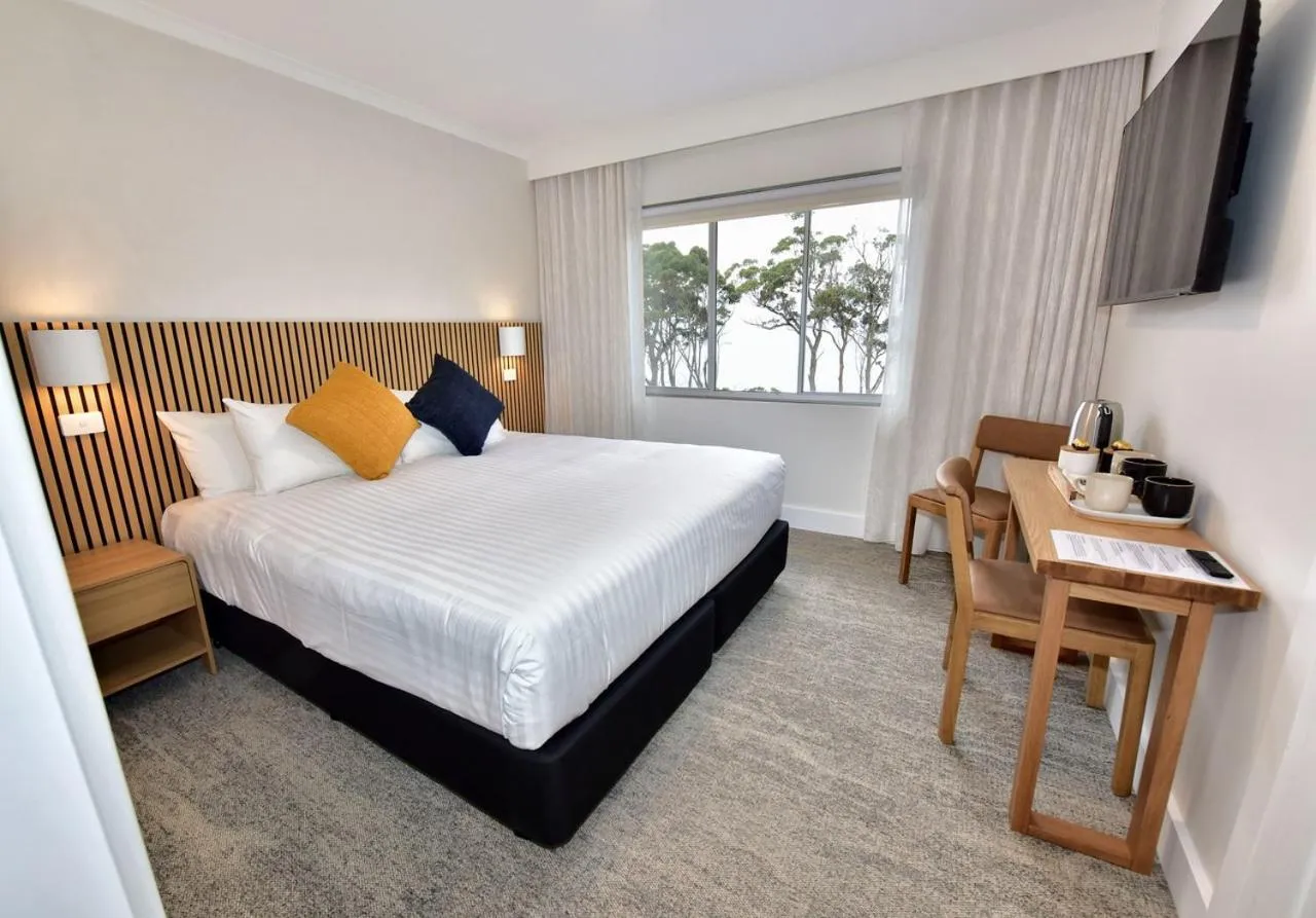 Bed in Lufra Beachside Hotel