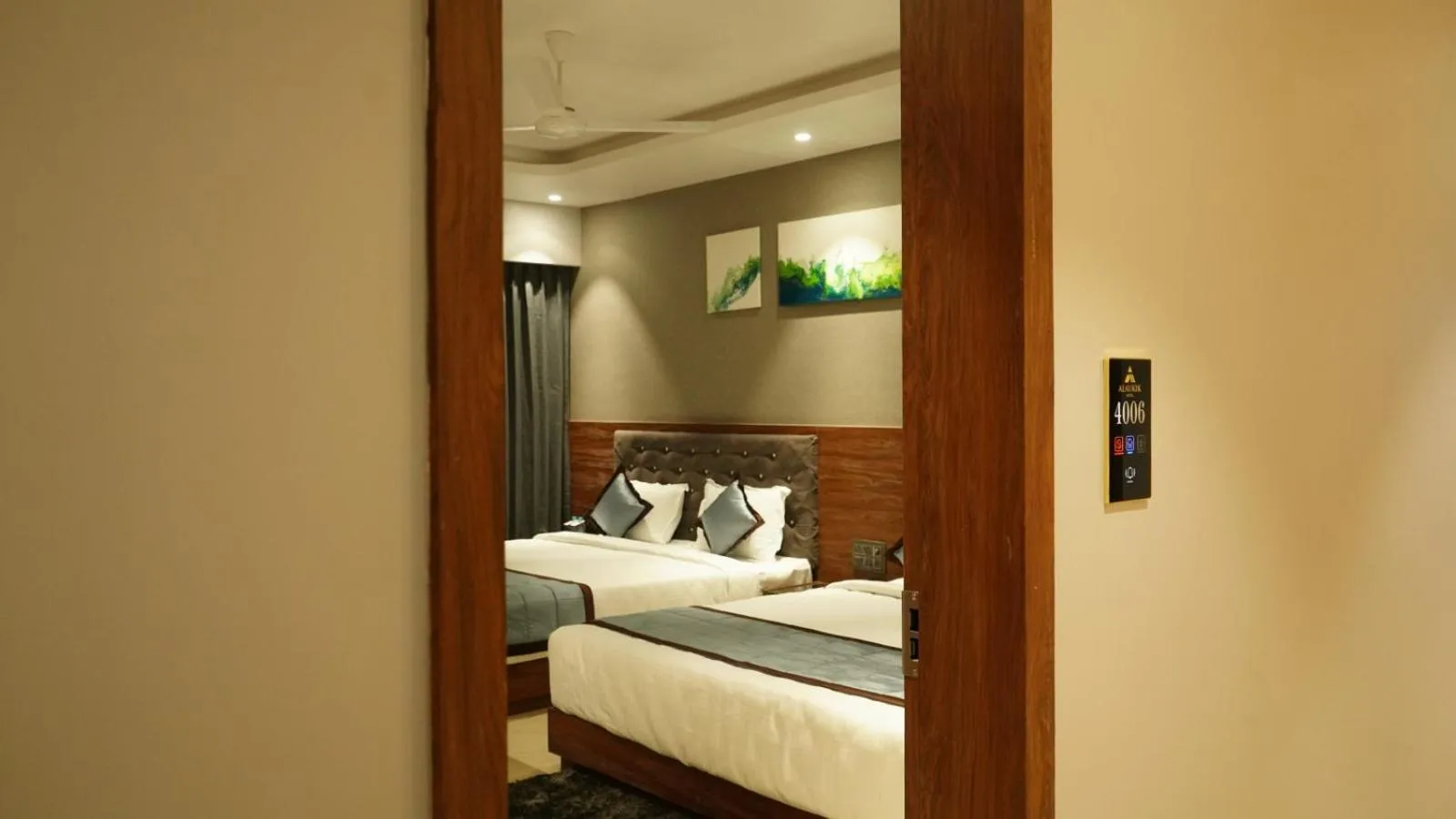 Bed in Alaukik Hotel