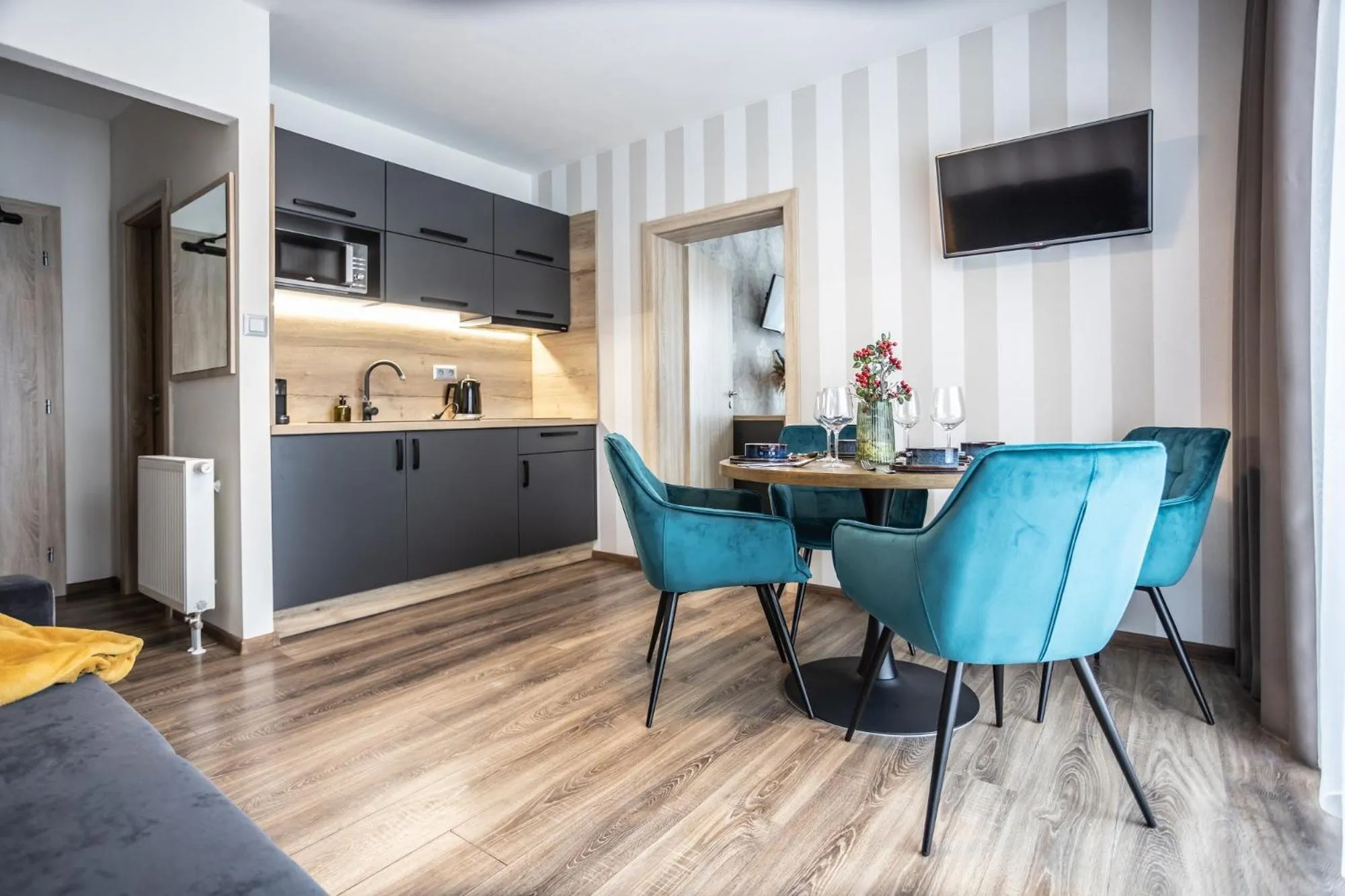 Kitchen or kitchenette in Hotel Demanova Apartments - Dependance