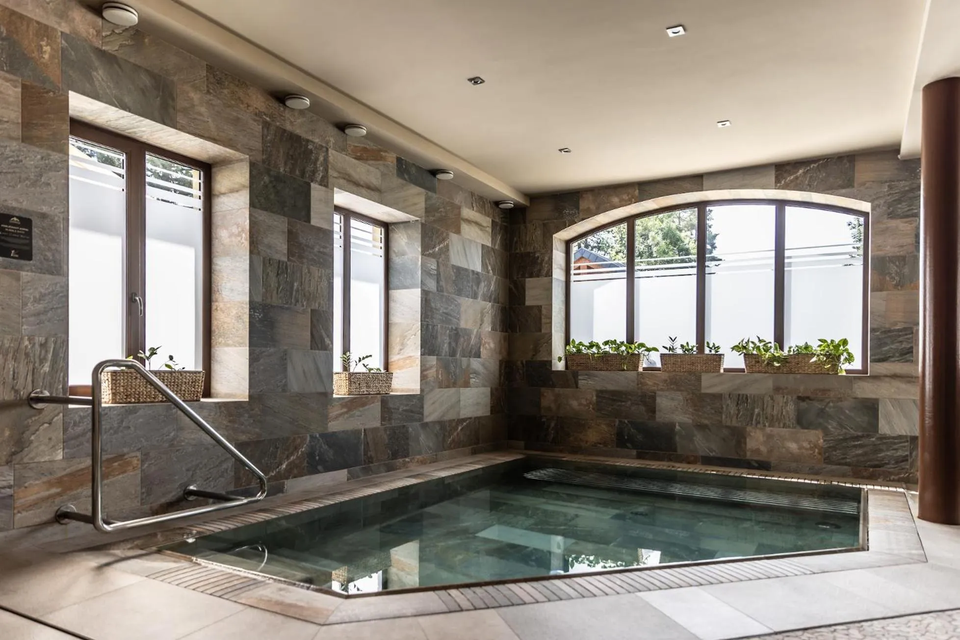 Hot Tub in Hotel Demanova Apartments - Dependance