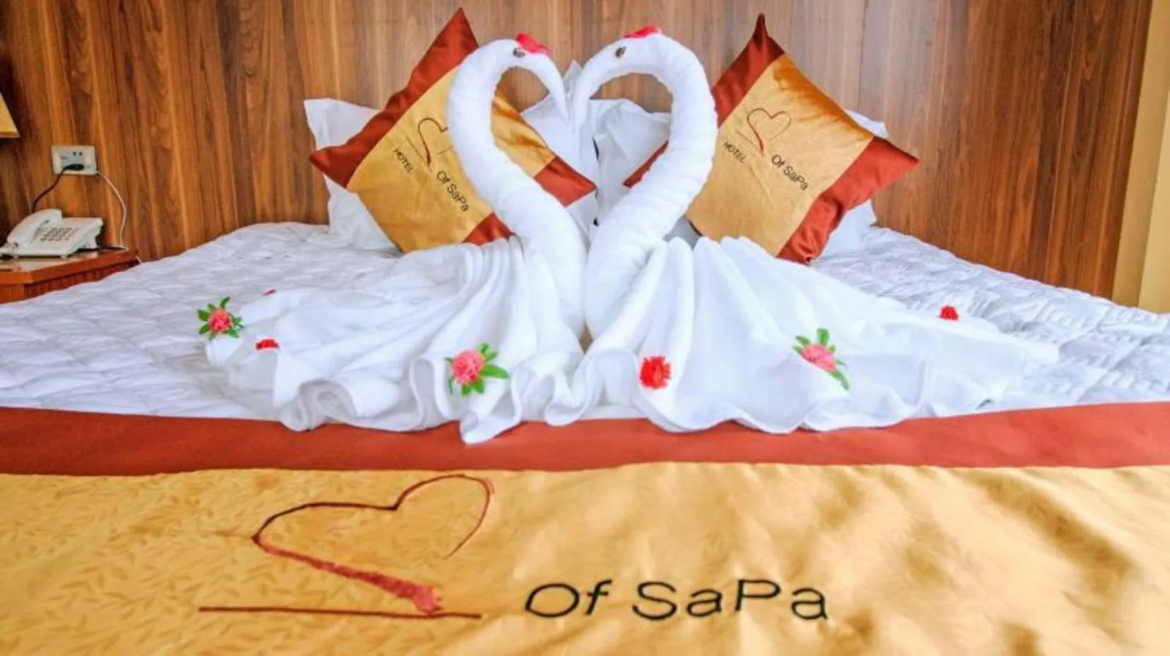 Bed in Heart Of Sapa Hotel