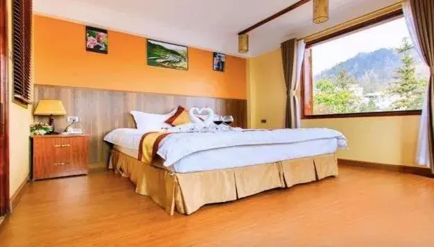 King Room with Mountain View in Heart Of Sapa Hotel King Room with Mountain View in Heart Of Sapa Hotel