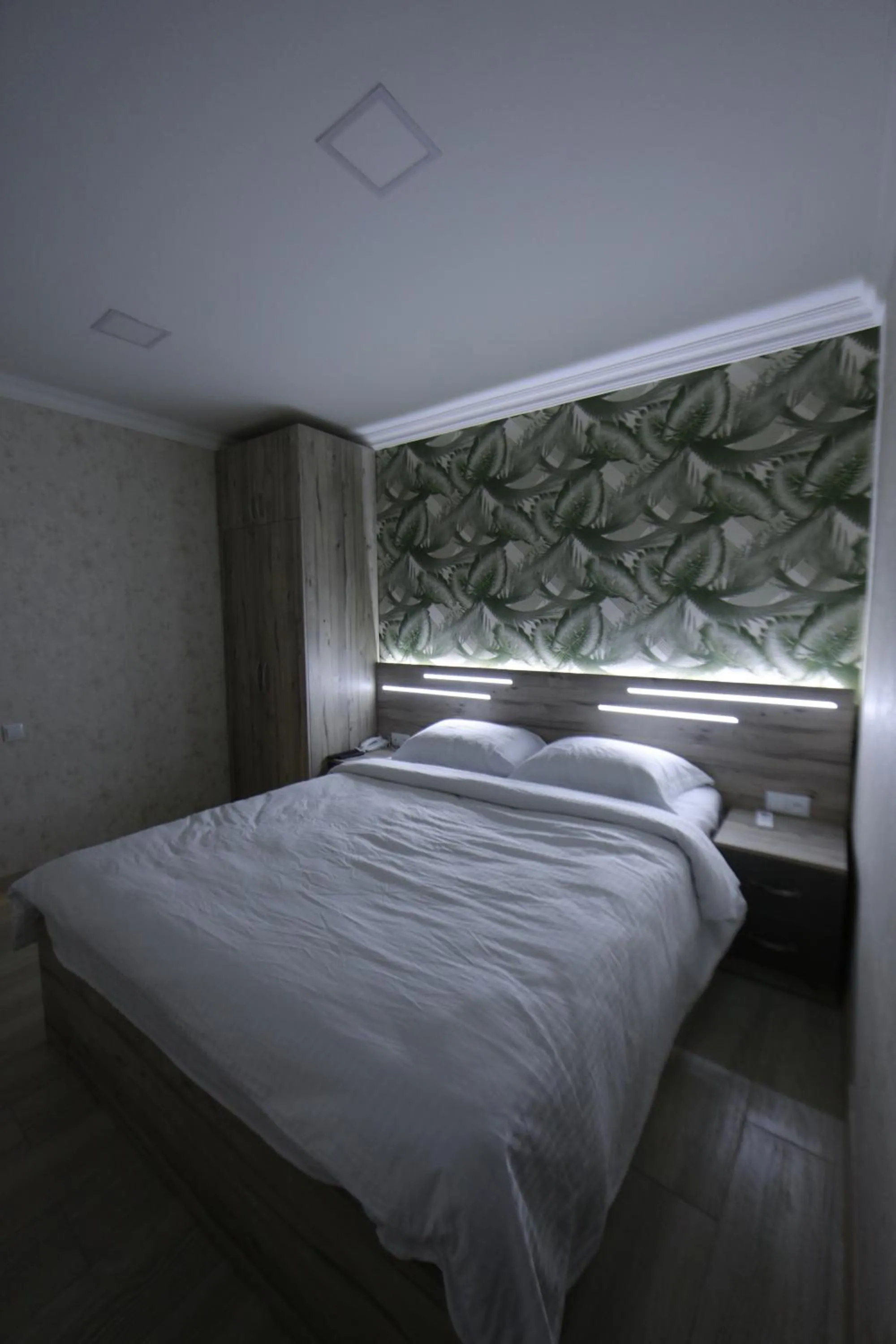 Bed in Opera Avenue Hotel